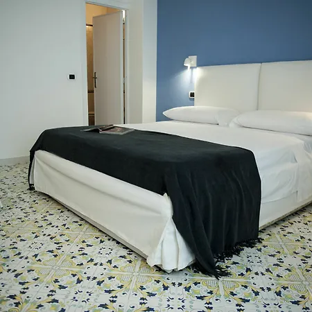 فندق Felice Relais 3*