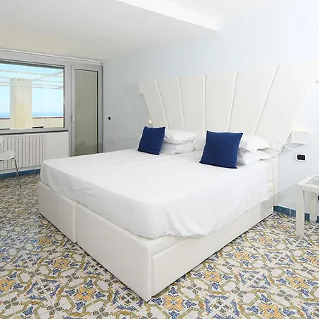Felice Relais 3*